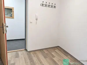 Pronájem bytu 1+kk, Hrob, Rybniční, 47 m2