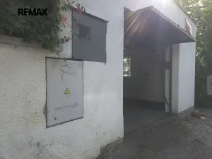Prodej garáže, Praha - Podolí, 27 m2