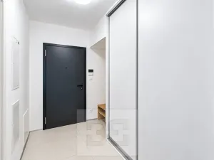 Prodej bytu 1+kk, Praha - Košíře, Starokošířská, 40 m2