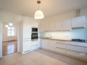 Pronájem bytu 2+1, Praha - Žižkov, Štítného, 73 m2