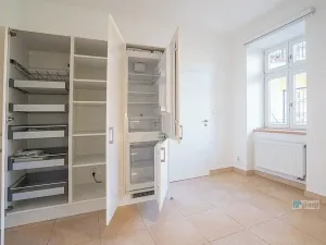 Pronájem bytu 3+1, Praha - Žižkov, Štítného, 99 m2