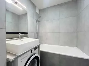Pronájem bytu 2+1, Praha - Kobylisy, Třeboradická, 56 m2