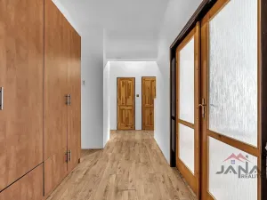 Prodej bytu 2+1, Hradec Králové, Chelčického, 57 m2