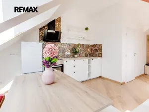 Prodej rodinného domu, Praha - Malešice, Bakalářská, 207 m2