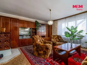 Prodej rodinného domu, Činěves, 275 m2