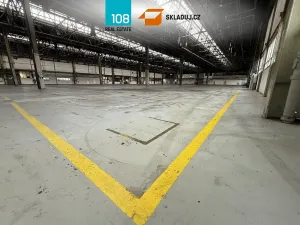 Pronájem skladu, Louny, 6000 m2
