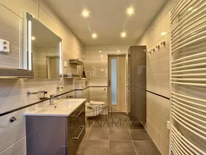 Prodej rodinného domu, Pesvice, 200 m2