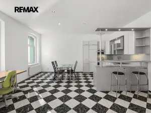 Prodej bytu 2+kk, Plzeň, Karlova, 86 m2