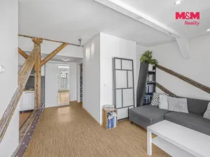 Pronájem bytu 1+kk, Praha - Libeň, Nad Kolčavkou, 28 m2