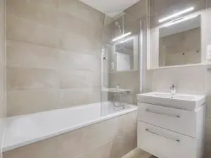 Pronájem bytu 3+kk, Praha - Karlín, Pernerova, 67 m2