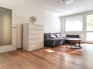 Pronájem bytu 2+kk, Praha, Novoborská, 40 m2