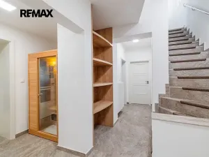 Prodej rodinného domu, Plzeň, V Kamení, 214 m2
