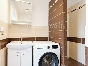 Pronájem bytu 2+kk, Praha - Nusle, Zdaru, 38 m2