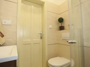 Pronájem bytu 1+kk, Praha - Nusle, U křížku, 27 m2