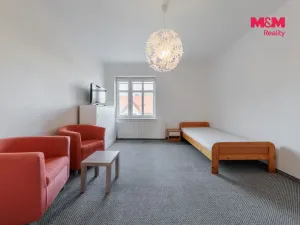 Pronájem bytu 1+1, Karlovy Vary - Stará Role, Holečkova, 33 m2
