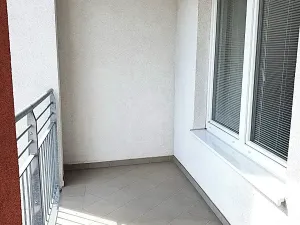 Prodej bytu 1+kk, Praha - Hloubětín, Nademlejnská, 37 m2