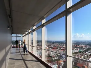 Pronájem obchodního prostoru, Plzeň, náměstí Českých bratří, 87 m2