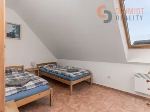 Prodej rodinného domu, Perná, 300 m2
