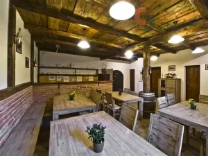 Prodej rodinného domu, Perná, 300 m2