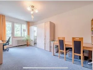 Pronájem bytu 2+1, Praha - Malešice, Káranská, 59 m2