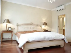 Prodej bytu 4+1, Karlovy Vary, Tylova, 182 m2