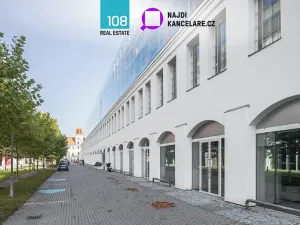 Pronájem kanceláře, Praha - Karlín, Křižíkova, 747 m2
