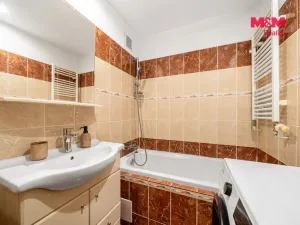 Prodej bytu 2+1, Loket, Sportovní, 59 m2