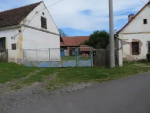 Dražba rodinného domu, Kožlany, 1687 m2