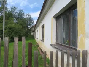 Dražba rodinného domu, Kožlany, 1687 m2