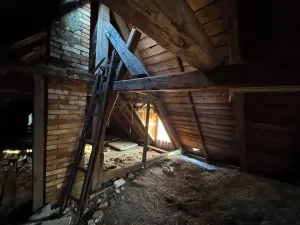 Dražba chaty, Zahrádky, 260 m2