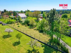 Prodej pozemku pro bydlení, Kvášňovice, 745 m2