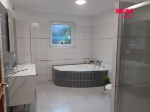 Prodej rodinného domu, Všechovice, 230 m2
