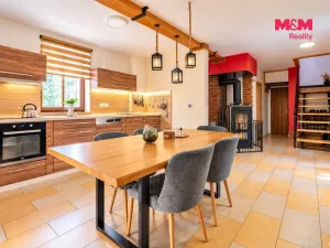 Prodej rodinného domu, Lužnice, 180 m2