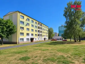 Prodej bytu 3+1, Rotava, Sídliště, 72 m2
