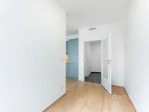 Pronájem bytu 1+kk, Praha - Hostivař, 32 m2