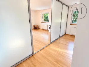 Pronájem rodinného domu, Chroboly, 190 m2
