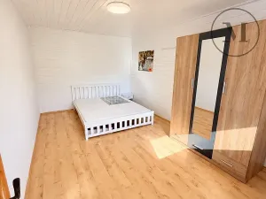Pronájem rodinného domu, Chroboly, 190 m2