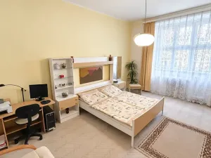 Prodej bytu 3+kk, Praha - Holešovice, Šternberkova, 100 m2