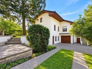 Prodej rodinného domu, Káraný, 180 m2