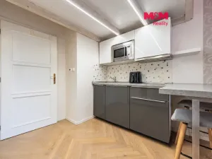 Prodej bytu 1+kk, Praha - Nusle, náměstí Bratří Synků, 23 m2
