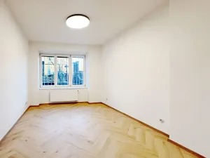 Prodej bytu 1+1, Praha - Dejvice, Velvarská, 38 m2
