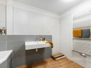 Pronájem bytu 3+kk, Praha - Hostivař, 66 m2