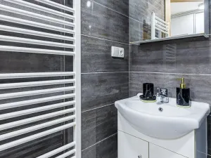 Pronájem bytu 1+kk, Zlín, Vejvanovská, 20 m2