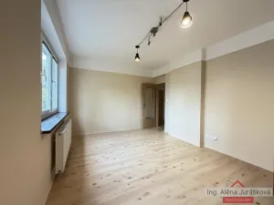 Pronájem bytu 3+1, Praha - Zbraslav, Žitavského, 71 m2