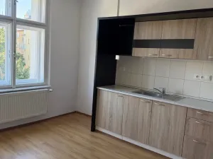 Pronájem bytu 2+1, Praha - Libeň, Na rozcestí, 63 m2