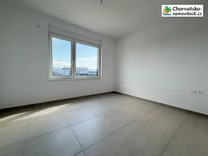 Prodej bytu 2+kk, Novalja, Chorvatsko, 73 m2
