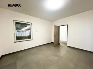 Pronájem výrobních prostor, Kyjov, 368 m2