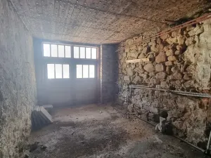 Prodej vícegeneračního domu, Velká Kraš, 350 m2