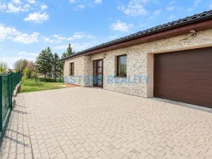 Pronájem rodinného domu, Trnová, 213 m2
