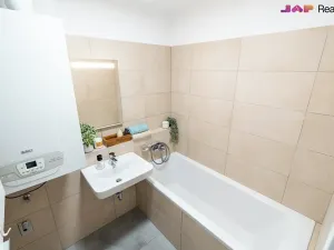 Prodej bytu 2+kk, Moravany, Višňová, 50 m2